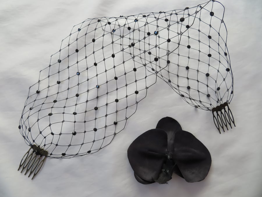 Black Narrow Embellished Crystal Rhinestone Gothic Merry Widow Bandeau Eye Veil 