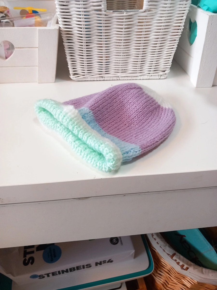 Baby's wool knitted hat age 6-12 months Hand Knitted OOAK