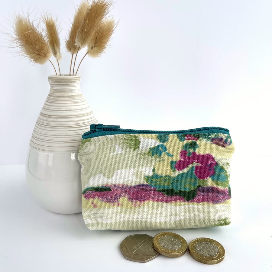 Coin Purse Small Purse with Abstract Blossom Pattern