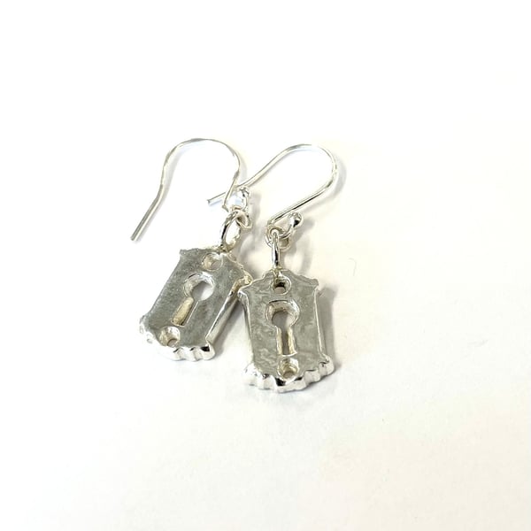 Fine silver keyhole earrings 