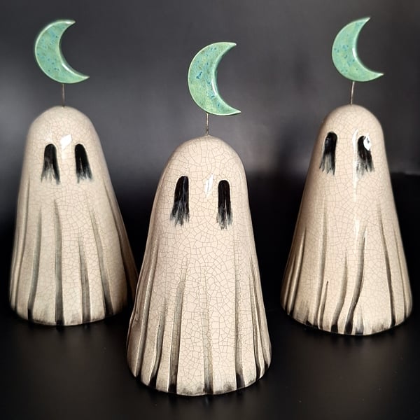 Moonlight Ghost - ceramic figurine