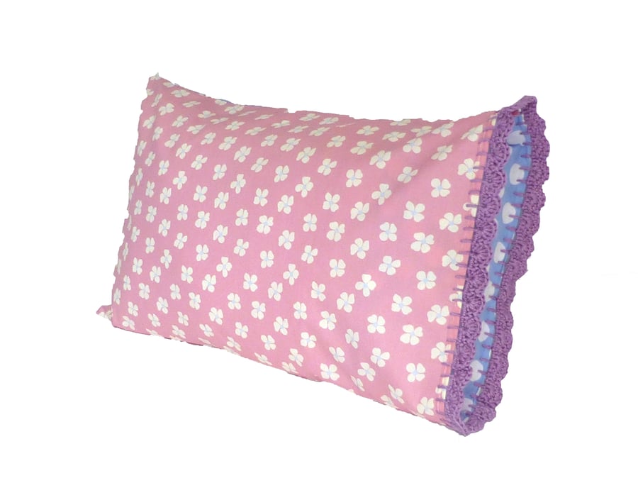 Crochet Edge Cushion FREE SHIPPING!