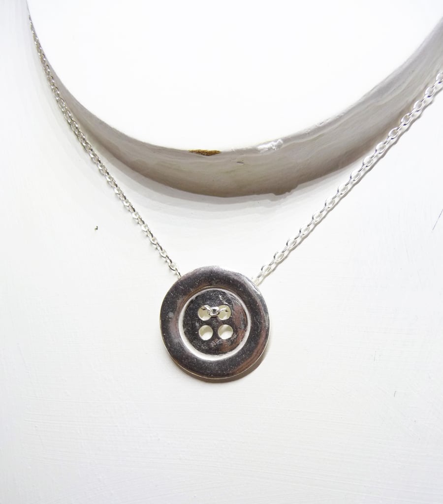 Free shipping - Gifts for her - sterling Silver Button Necklace