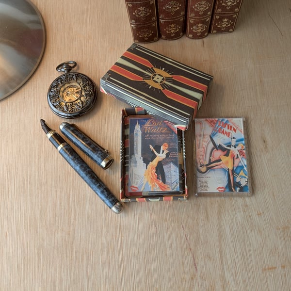 'Love to Dance' Fridge Magnets in a handmade Art Deco box: Code(FMADLD)