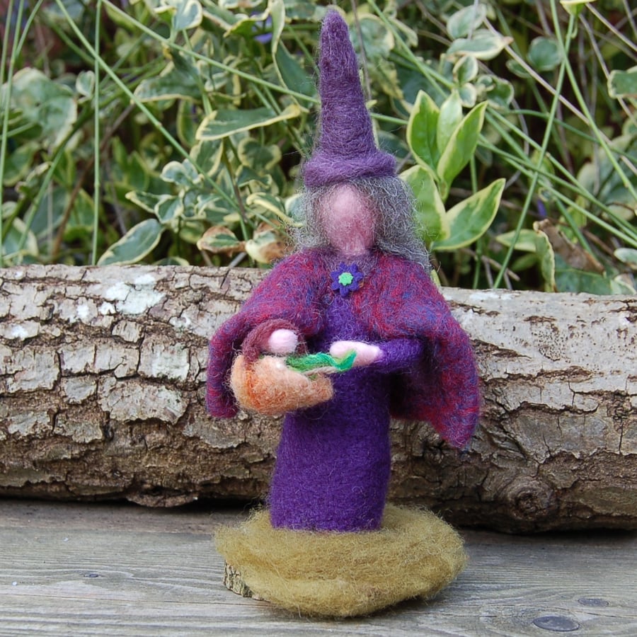 Halloween Kitchen witch, hedge witch Halloween witch, wool witch,