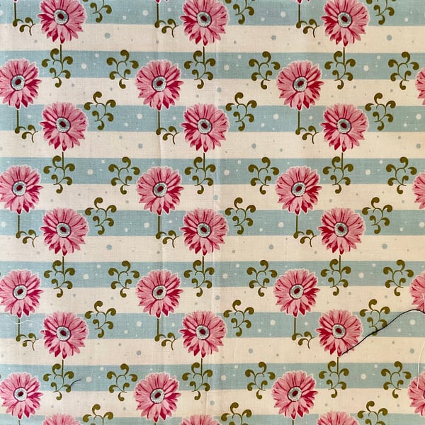 Pink Floral Striped Fat Quarter