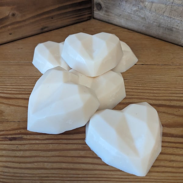 COTTON MUSK SOY WAX MELT GEO HEARTS – 6 PACK