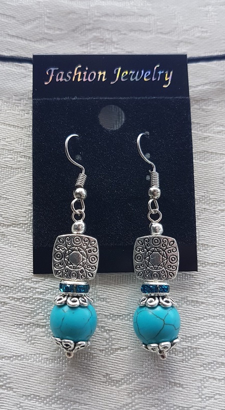 Gorgeous Turquoise and silver bead earrings