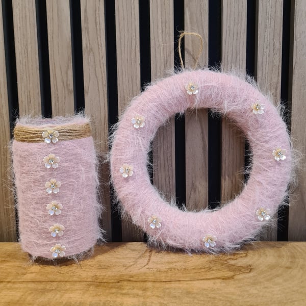 Yarn wrapped wreath & matching vase