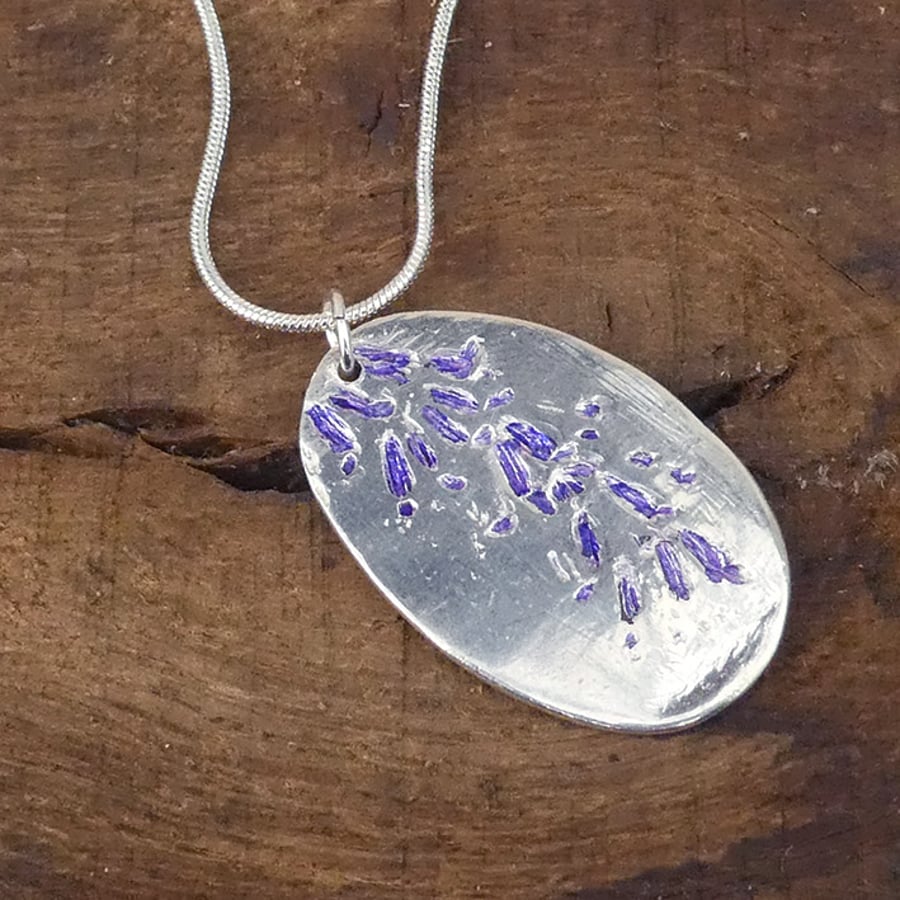 Silver pendant with lavender