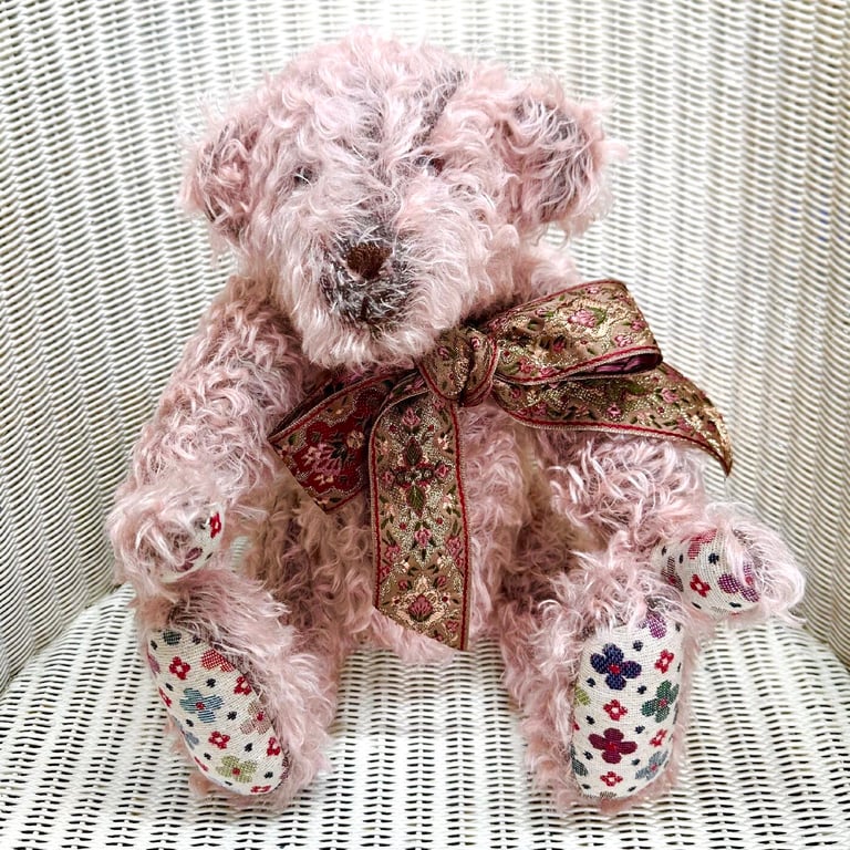 Lucia: Mohair Artist Bear 40cm (15.75")