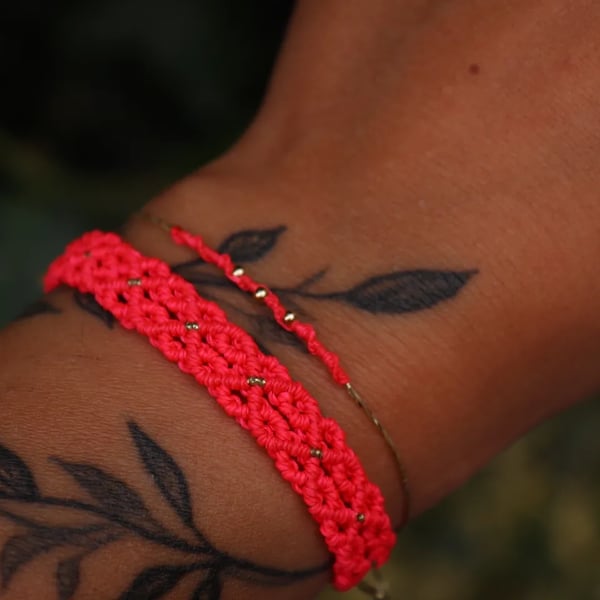 Micro macrame bracelet set neon pink and gold set 