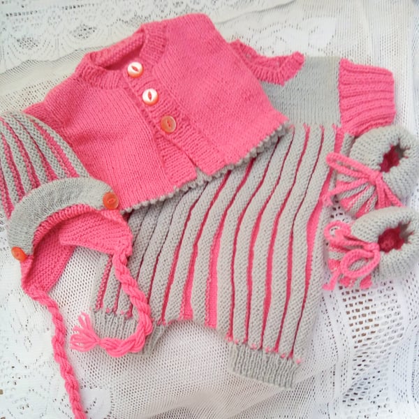 Short Sleeved Baby's Romper Suit With A Cardigan, Hat and Shoes, Baby Outfit