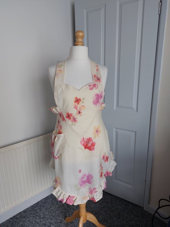 1940's retro style sweetheart apron 