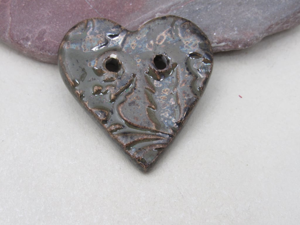 Medium Obsidian Brocade Texture Heart Shaped Ceramic Button