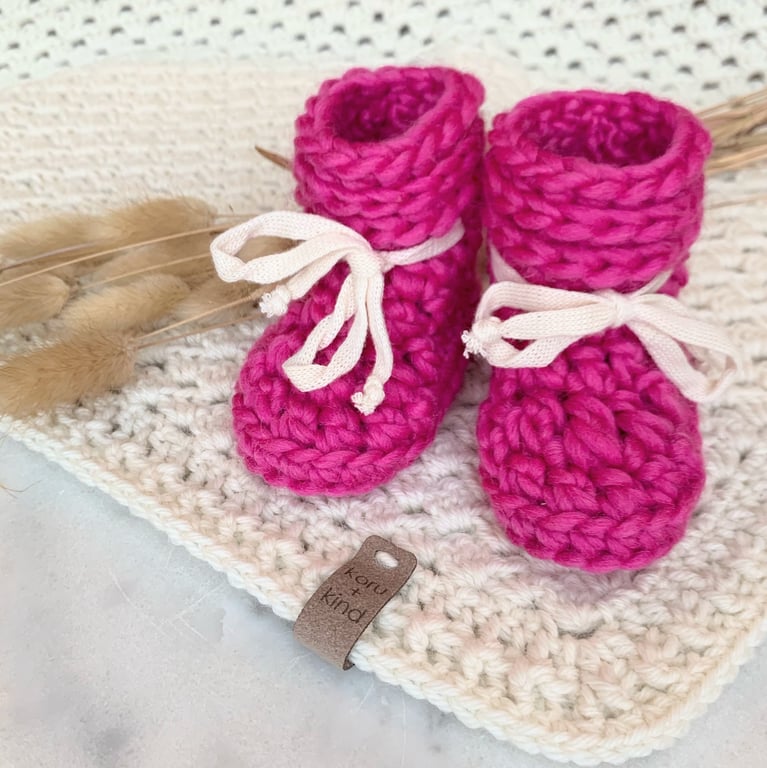 Tootsie Booties Chunky Wool Magenta