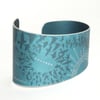 Flock of birds cuff - blue