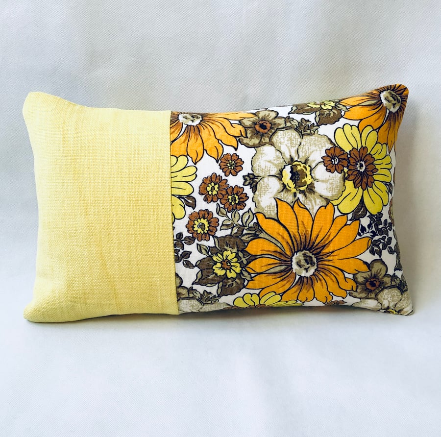 Long retro sunflower cushion