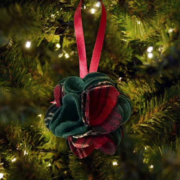 Tartan Fabric Flower Christmas Bauble, Tartan Tree Decoration, Green Felt