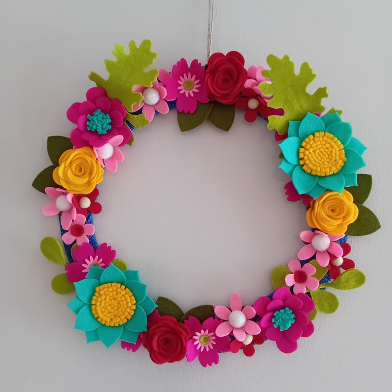Felt Flower Summer Wreath: Bright Home Decor