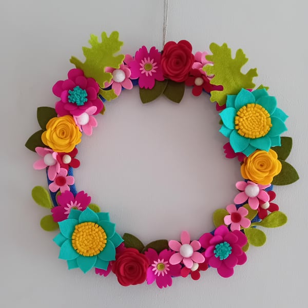 Felt Flower Summer Wreath: Bright Home Decor