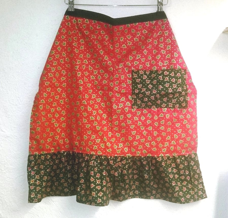 Christmas Apron, Christmas Trees, Red, Green and gold, Frill and pocket