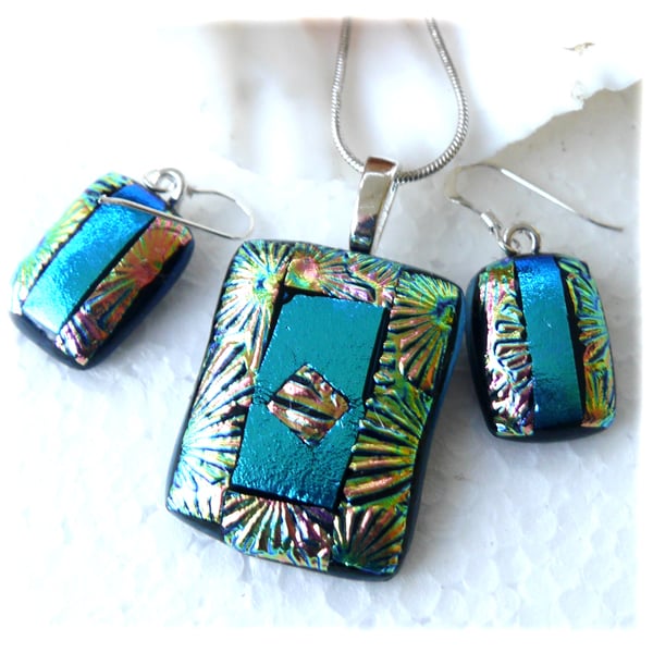 Dichroic Glass 102 Pendant Earring Set Aqua Florentine with Silver Plated Chain