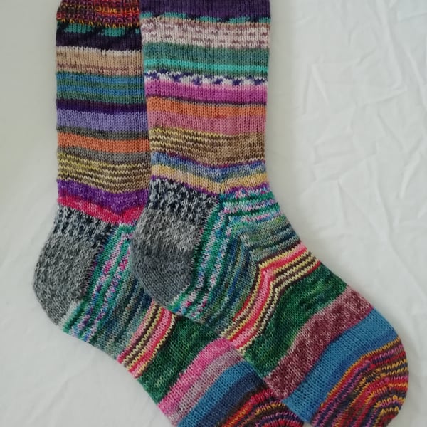 Hand knitted socks, adult MEDIUM, Size 5-6 MULTICOLOURED 