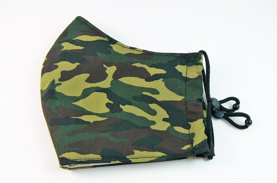 Face mask with removable nose wire, filter pocket and adjustable ear elastic 