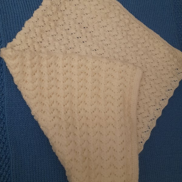 Baby Blanket Throw Delicate Lace Pattern