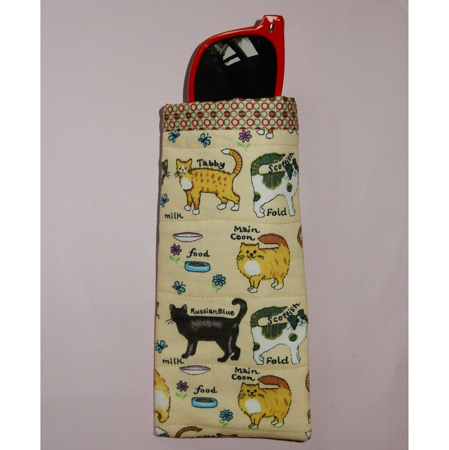 Glasses case - cats on cream background