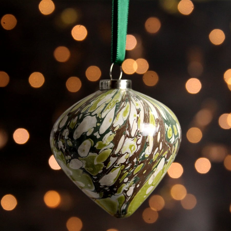Winter woodland marbled ceramic Christmas bauble
