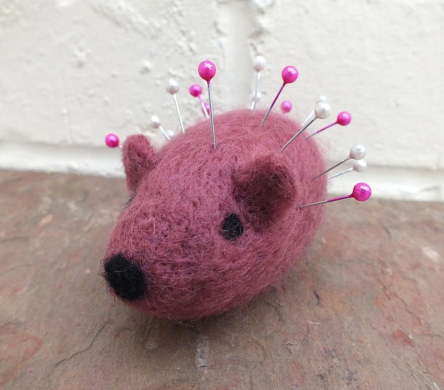 Gorgeous Needlefelt Hedgehog Pin Cushion