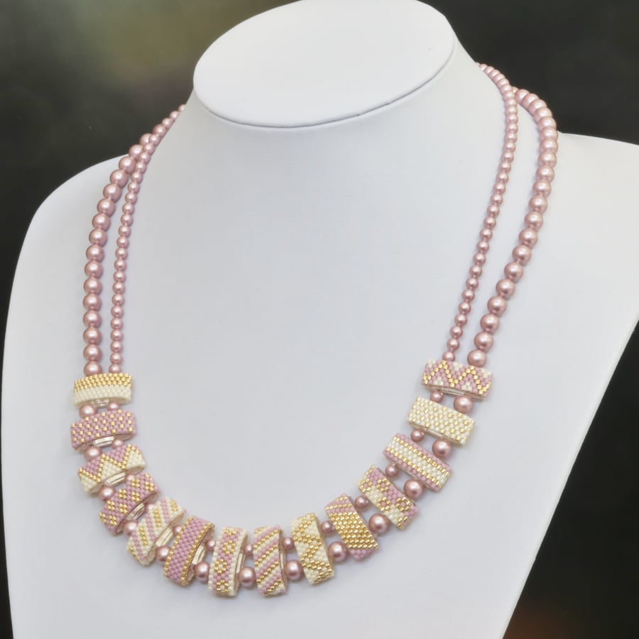 Carrier Bead Necklace in Pink and Gold