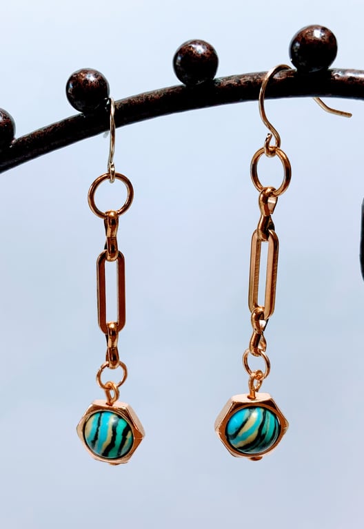 Gold Paperclip Chain Bead Earrings.
