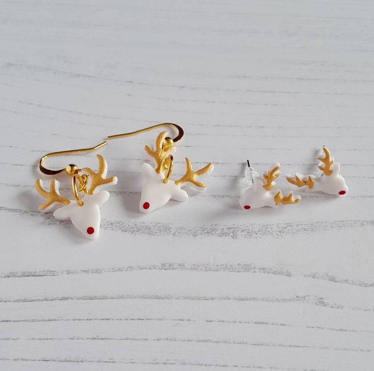 Christmas deals reindeer earrings
