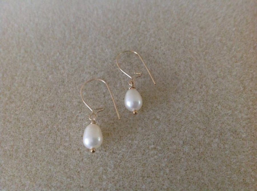 14k Gold filled freshwater pearl drop dainty earrings