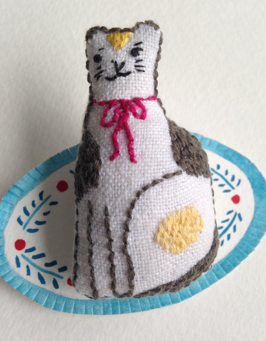 Happy Cat Embroidered Brooch
