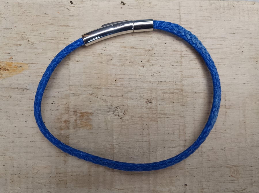 Recycled Cornish Ghost Net Beach Bracelet - Dark Blue