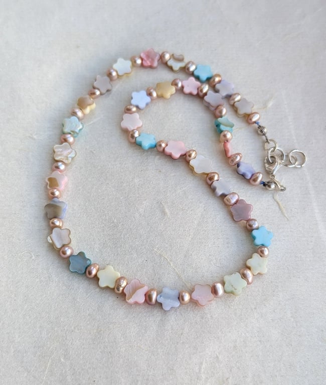 Pastel multicoloured mother of pearl flowers and freshwater pearl necklace 