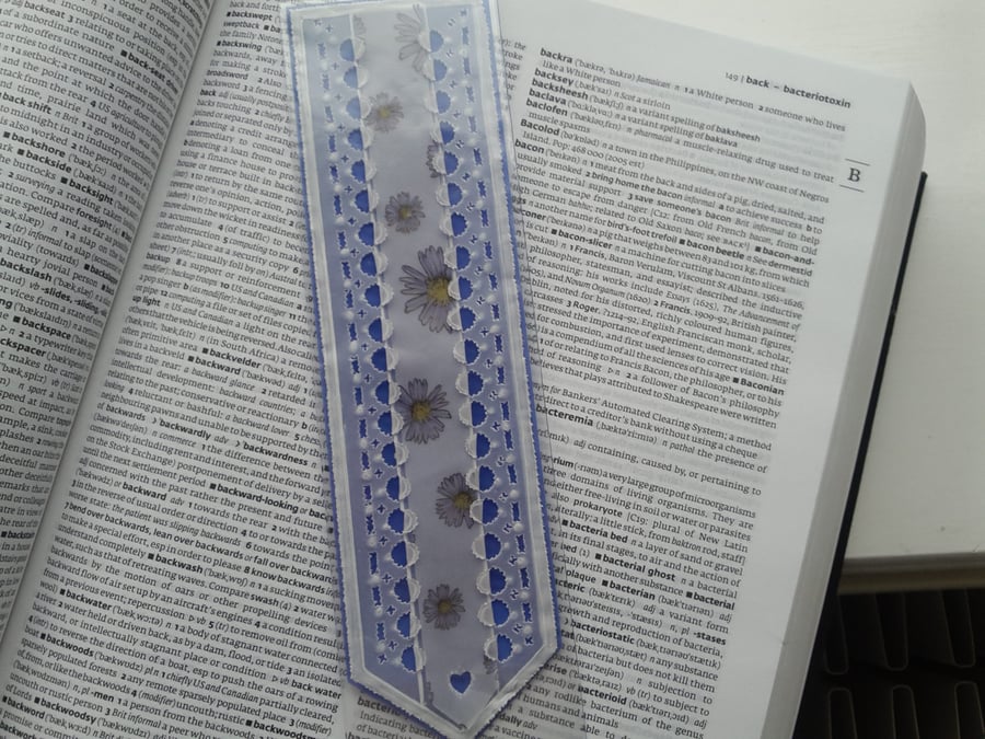 Daisy parchment bookmark