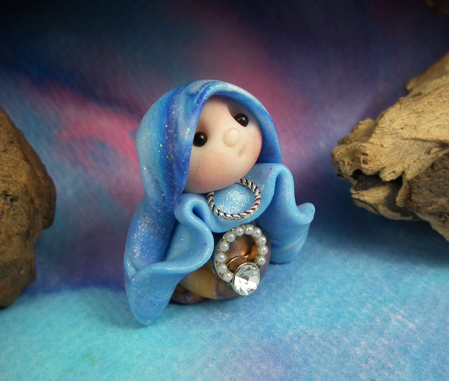 Tiny Gnome Maiden 'Pollie' 1.5" OOAK Sculpt by Ann Galvin