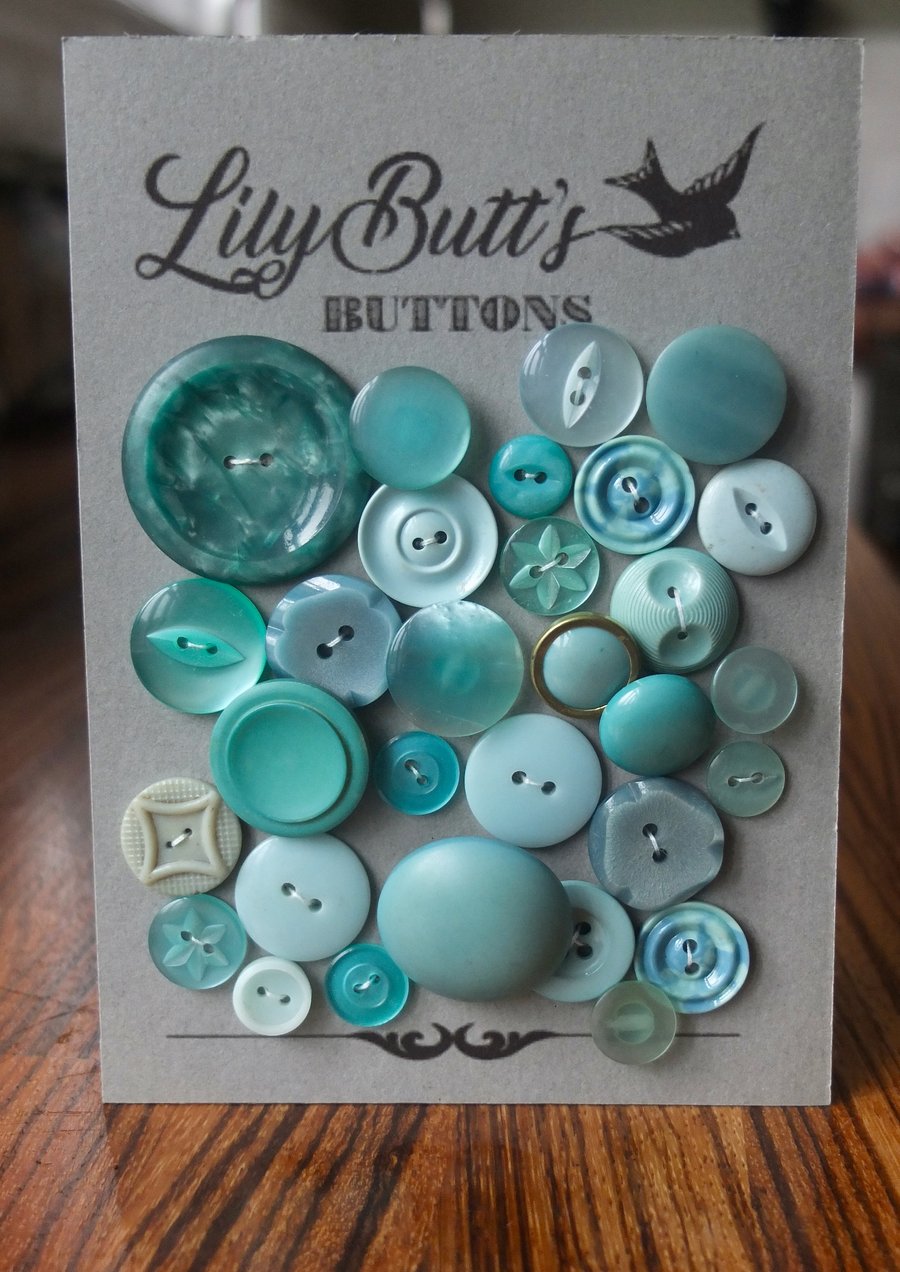 30 Vintage Mixed Grey Green Buttons