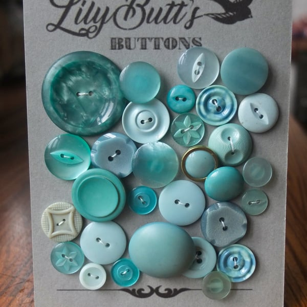 30 Vintage Mixed Grey Green Buttons
