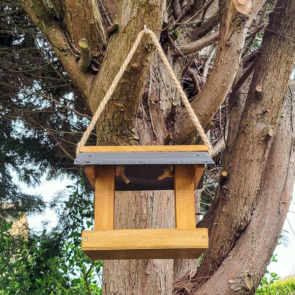 Handmade Wooden Hanging Bird Table with Slate Roof 30x24x25cm Fully Assembled