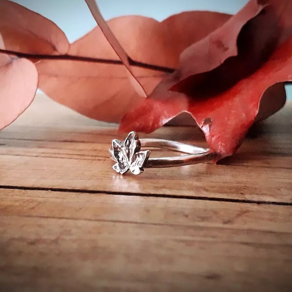 Sycamore Leaf Ring size P stacking ring
