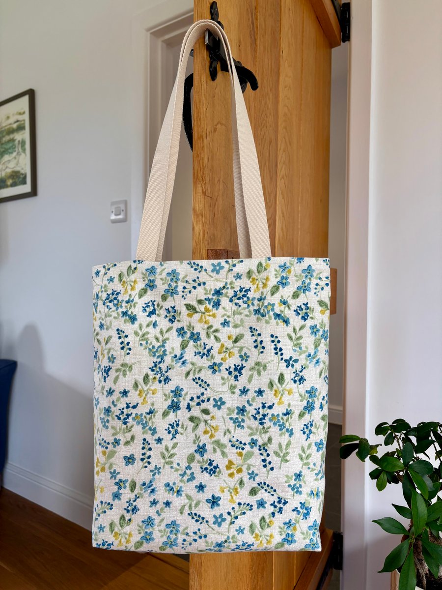 Reversible tote bag, shopping bag, shoulder bag in pretty floral print