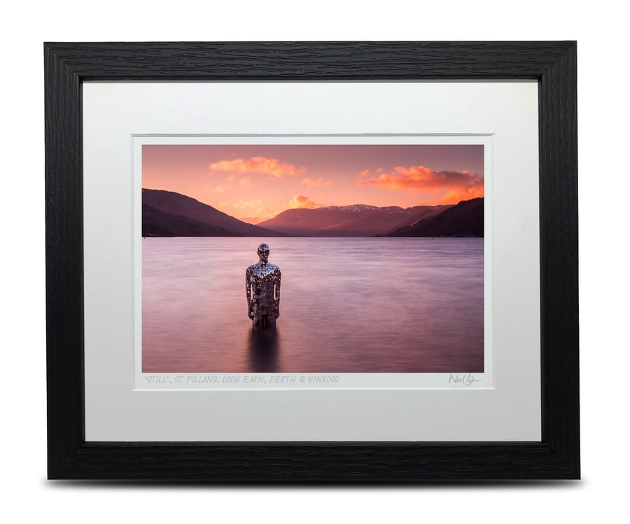 Still, mirror man sculpture Loch Earn, St Fillans - A5 (10" x 8") Framed Print
