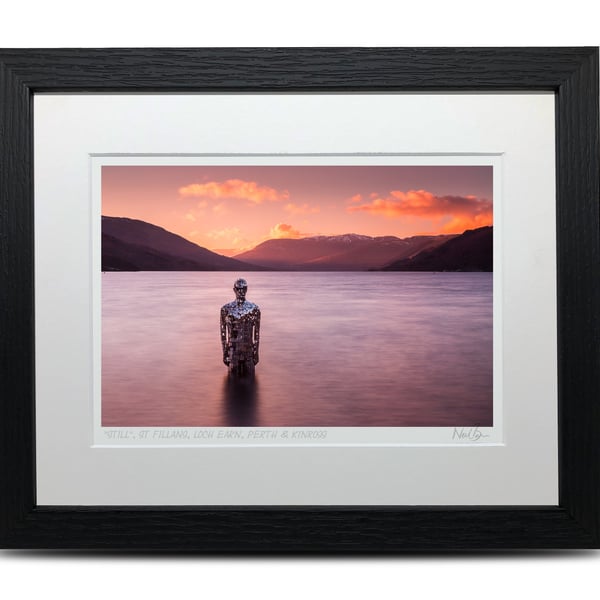 Still, mirror man sculpture Loch Earn, St Fillans - A5 (10" x 8") Framed Print