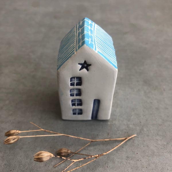 Little solid Ceramic House 